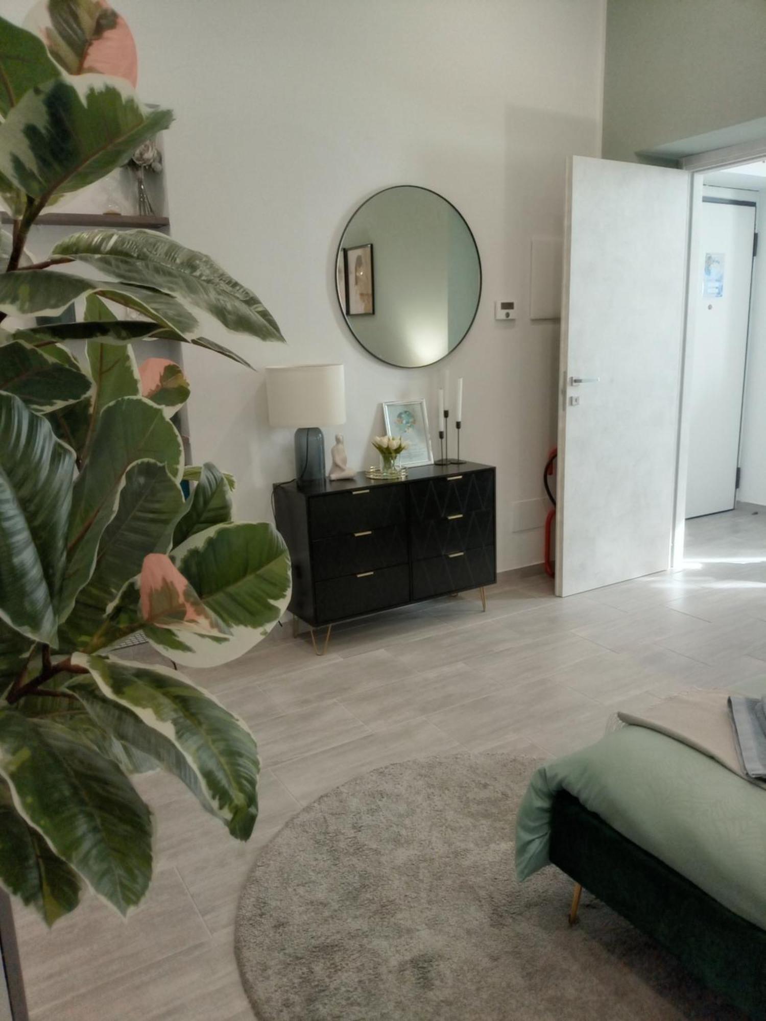 In Curti 1913 Apartment Parabiago Luaran gambar